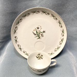 Lisa by Hara Luncheon Plate and Cup Set
